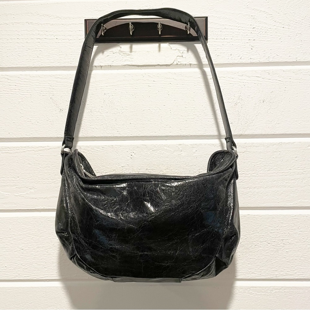 Like new! Hobo Black Leather Shoulder Bag
